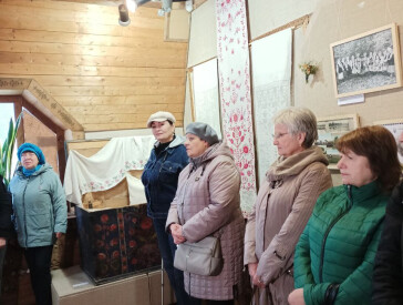 Презентація виставки «Весільний посаг»