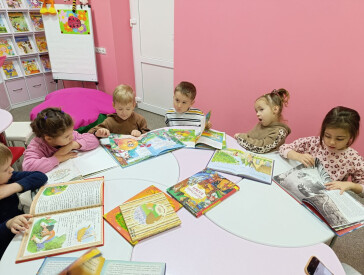 Перші сходинки у бібліотеці