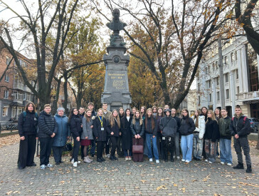 Пішохідна екскурсія містом «Панас Мирний і Полтава»