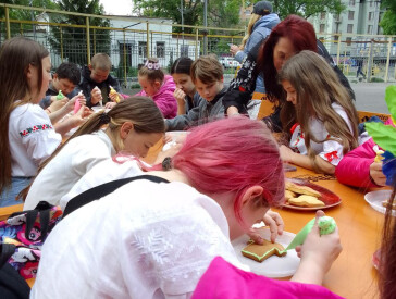 "Розписані серцем": святковий майстер-клас у парку «Перемога»