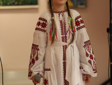 «Захисникам та захисницям України присвячуємо»