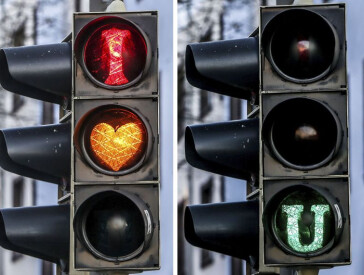 Світлофор корисна річ, служить людям день і ніч