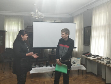Історія мобільного телефону в деталях