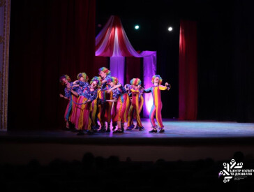 Дитячі циркові студії міста показали виставу "WOW-ШОУ"