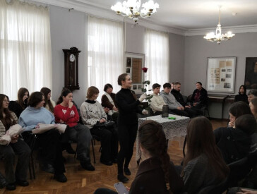 «Найперша жінка — МАМА»