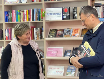 «Читайте і бережіть себе»: Дмитро Кулеба