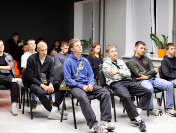 Напередодні Дня українського кіно у ЦКД спілкувалися з режисером «Порцелянової війни» Славою Леонтьєвим