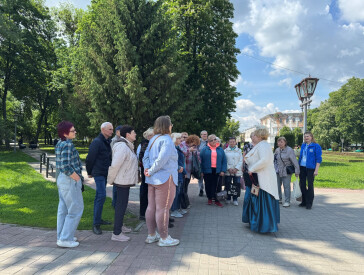 Міська тематична пішохідна екскурсія «Пам’ятні місця Полтави»