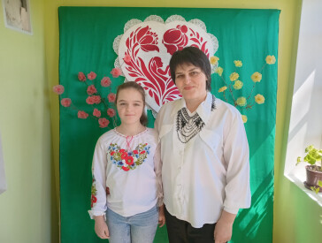«Для рідненької матусі заспіваю пісню я»