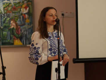 «Захисникам та захисницям України присвячуємо»