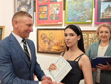 Свято випуску у Полтавській дитячій художній школі імені Святослава Пашинського