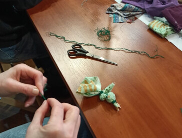 Майстер-клас із виготовлення зайчика-мотанки