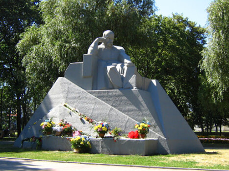 До 100-річчя відкриття пам’ятника Т. Г. Шевченку в Полтаві