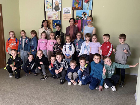 Весела зустріч із письменницею Галиною Пустовгар