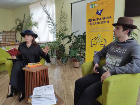 Діалог у віршах: Олена Никифоренко та Захар Варавкін