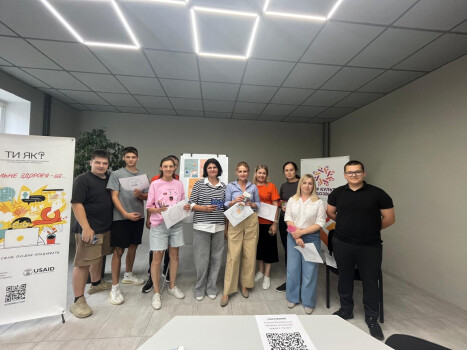 Обідня перерва із сенсом: у ЦКД шукали спокій у колі своїх