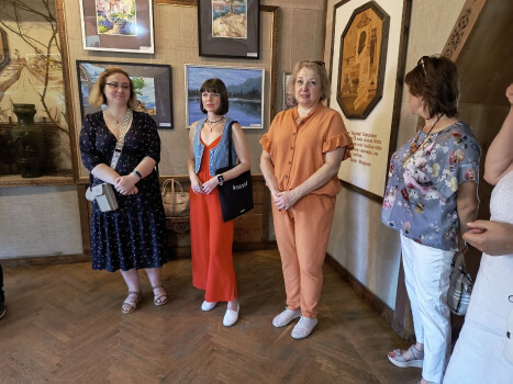 Презентація виставки творчих робіт учнів ПДХШ імені Святослава Пашинського «Від Карпат до Криму» з нагоди  Дня Незалежності України