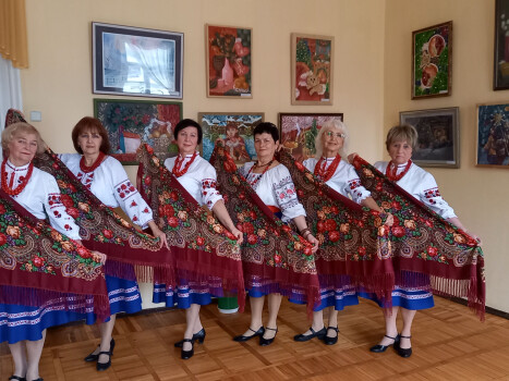 «Українська хустка – символ краси, традицій та єдності»