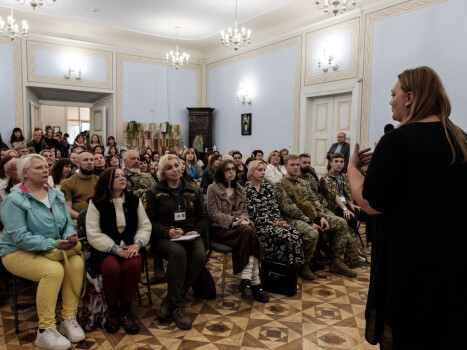 Нехай їхні слова, думки, віра, надія та любов увійдуть у ваше життя