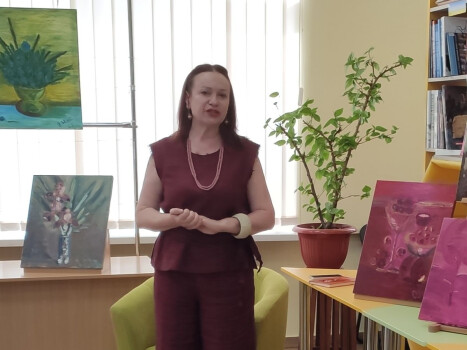 У Центральній бібліотеці презентували виставку "Аншлаг" Олени Никифоренко