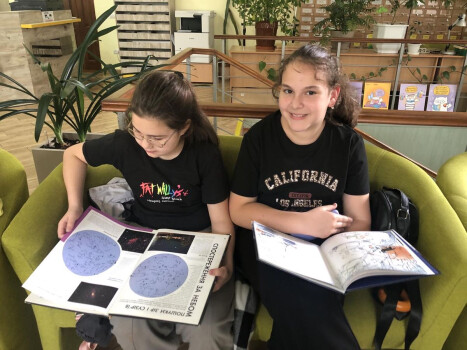 У космос - на прогулянку!