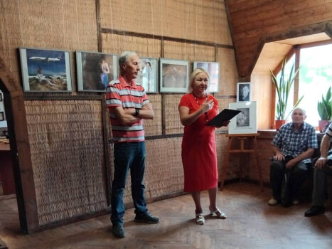 «Дотик»: фотовиставка Арсенія Глинського