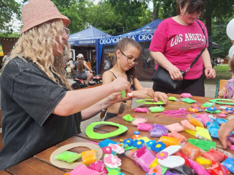 Парк "Перемога": свято на честь початку літа та канікул