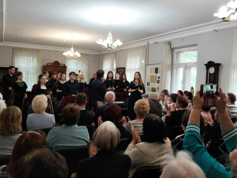 "Весняна імпреза" Полтавського коледжу мистецтв зібрала аншлаг у музеї Короленка